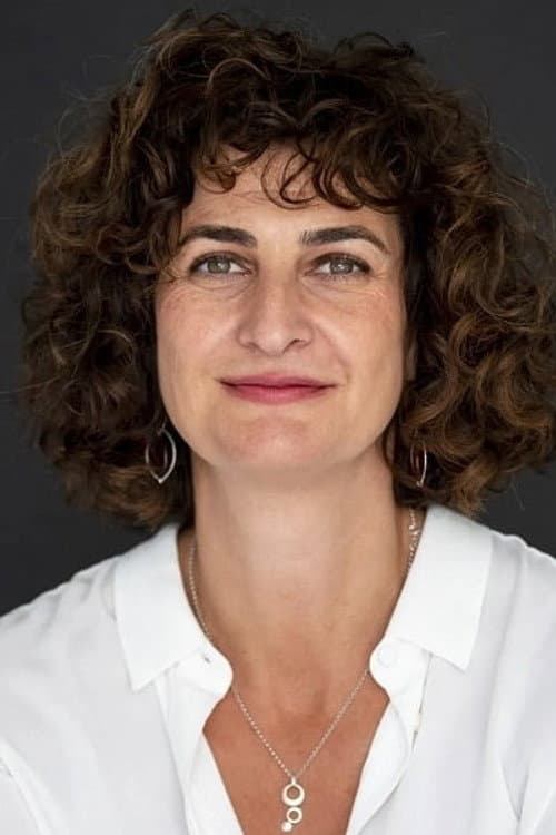 Pelin Esmer